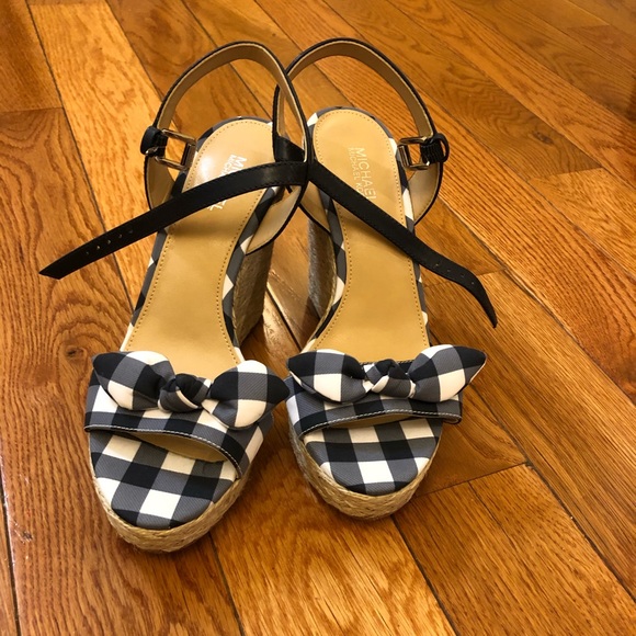 Michael Kors Gingham Platform Sandals - Picture 1 of 3
